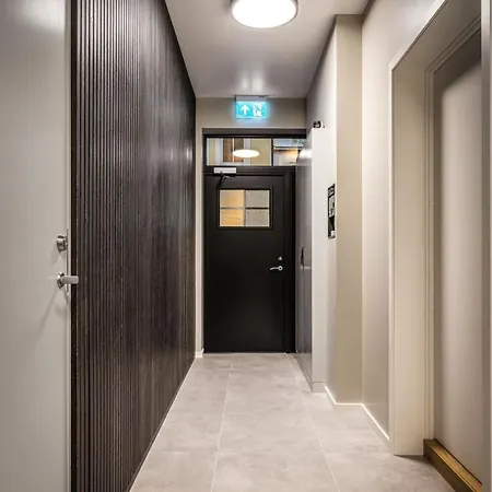 Exclusive 2br In Renovated Leilighet *