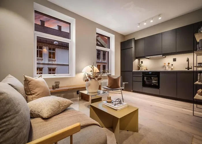 Exclusive 2br In Renovated Appartement