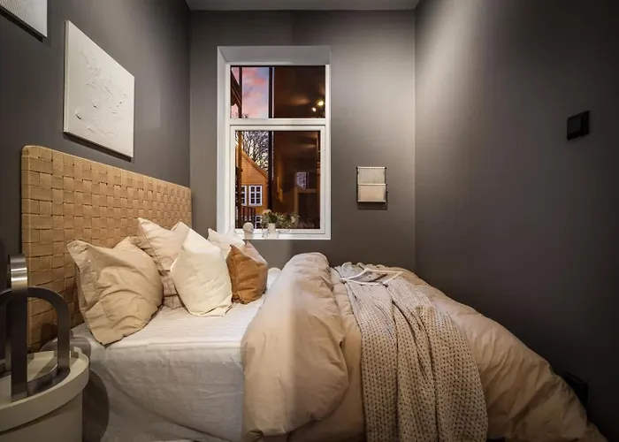 Exclusive 2br In Renovated * Bergen